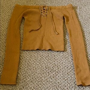 Lottie Moss off the shoulders slim top